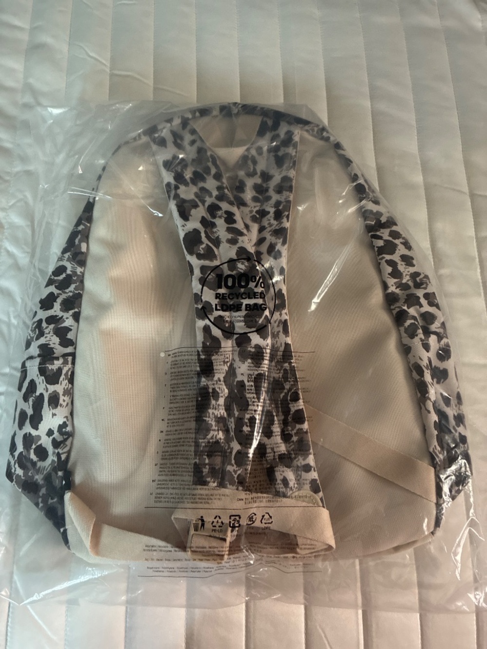 Adidas Leopard Backpack - Picture 9 of 11